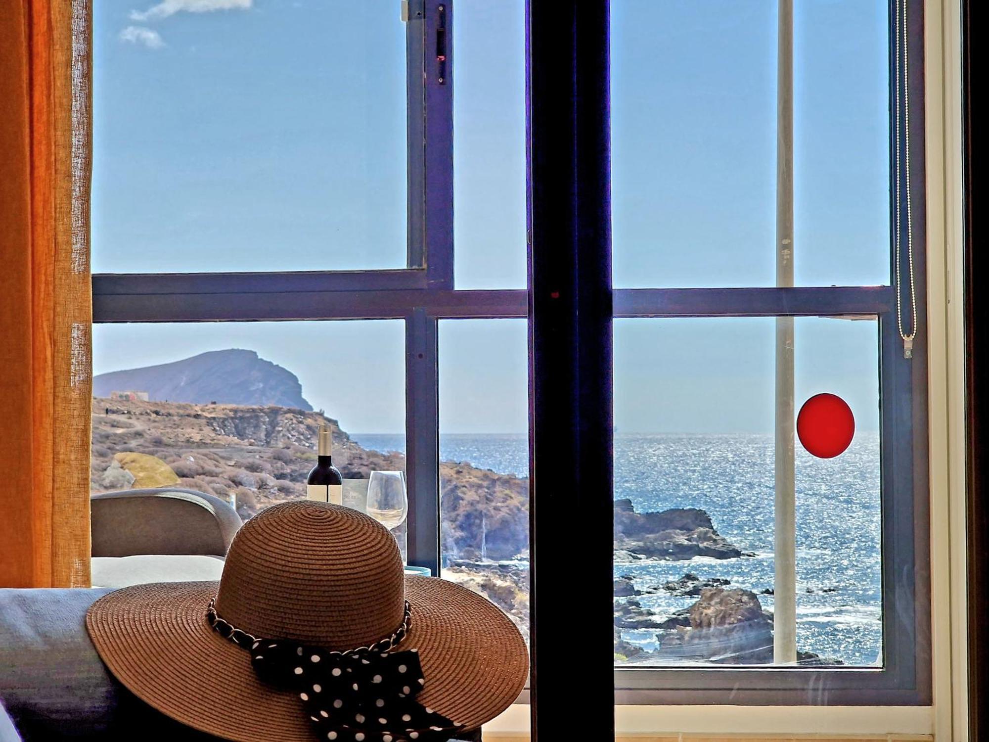 Las Rocas By The Ocean, Wifi And Sea View Los Abrigos Exterior photo